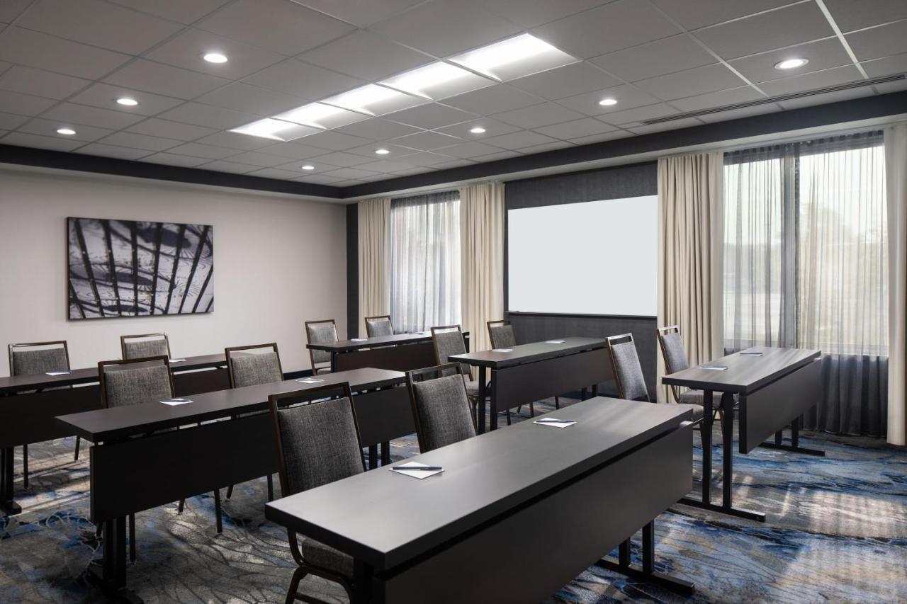 Fairfield Inn & Suites By Marriott Cleveland Tiedeman Road Brooklyn Εξωτερικό φωτογραφία
